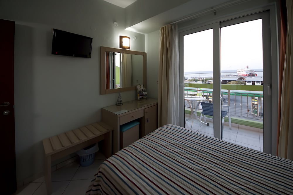 Single Room - Photo 2