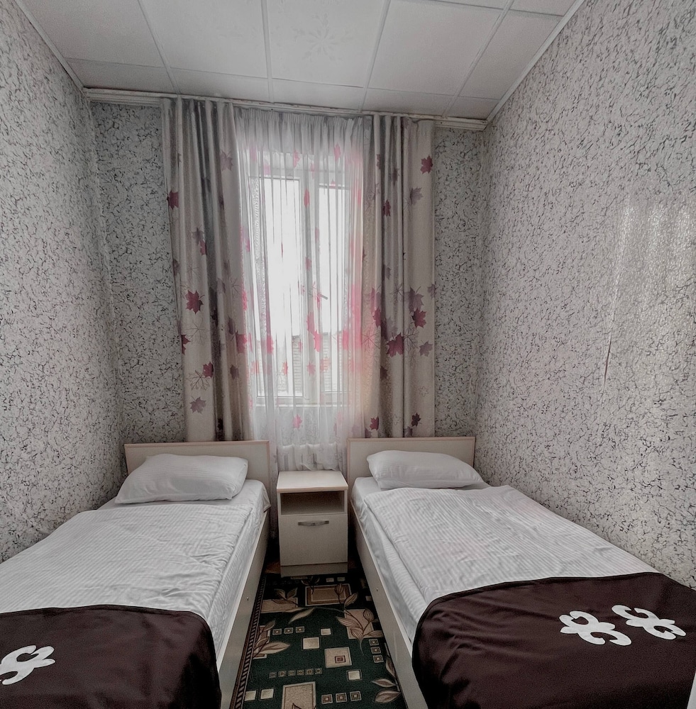 Classic Twin Room, Housekeeping photo 1