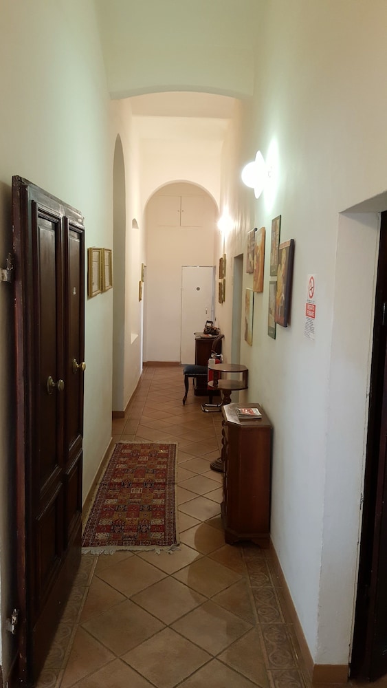 Standard Double Room, Shared Bathroom