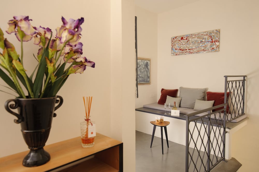 Comfort Double Room, Annex Building thumbnail 6