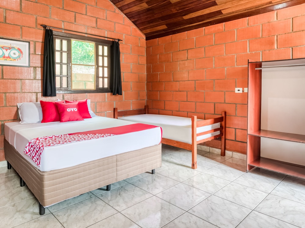Triple Room, Multiple Beds