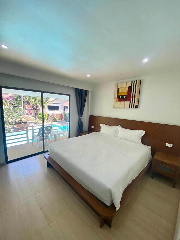 Luxury Room, 1 King Bed - Photo 4