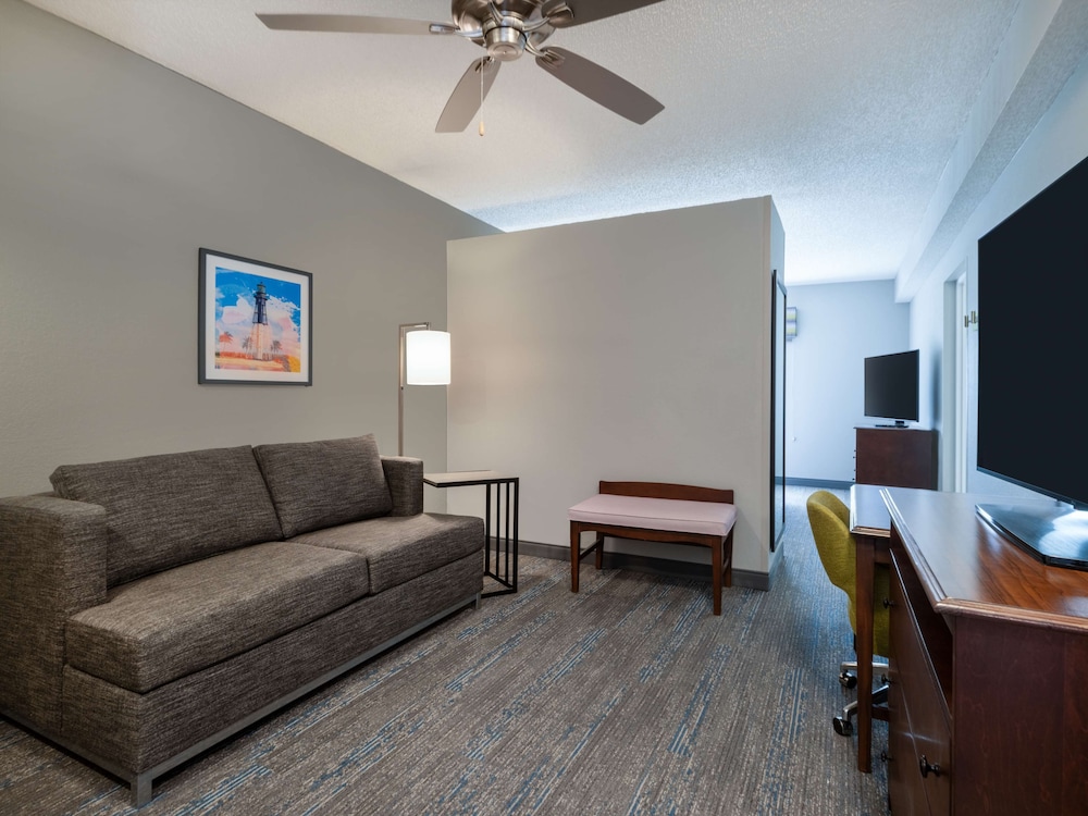 Suite, 1 Bedroom - Photo 5