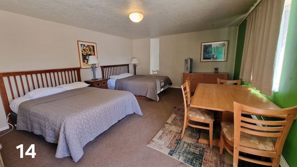 Family Studio Suite, Beach View photo 1