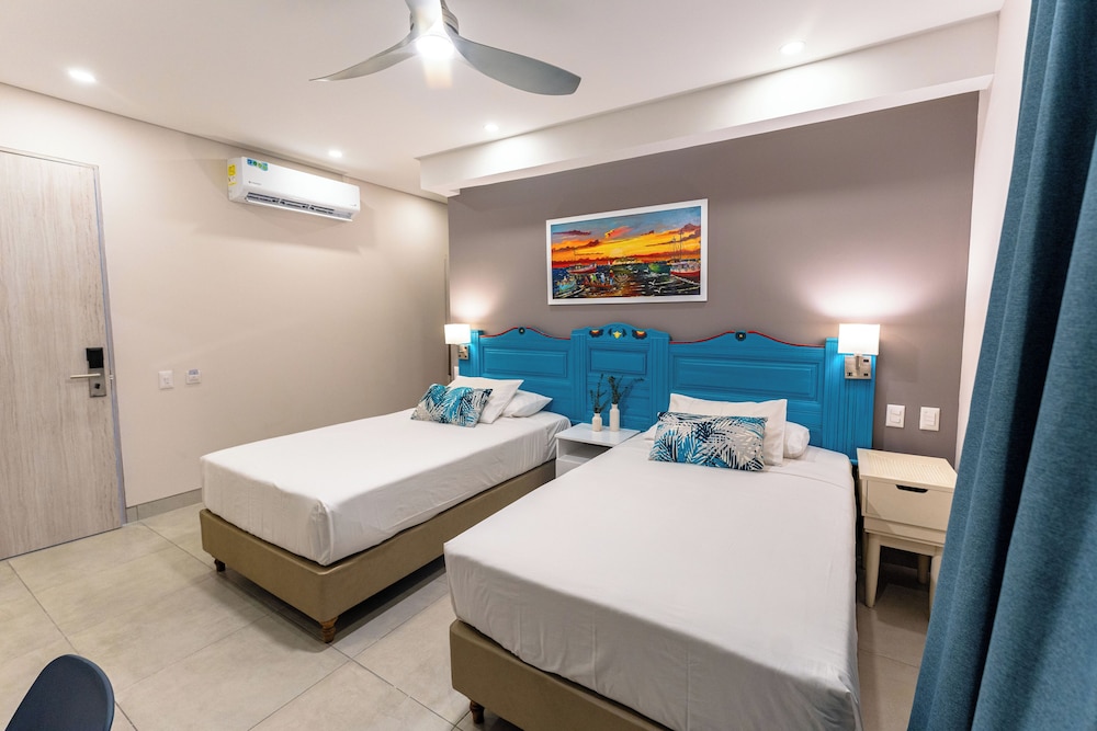 Premium Double or Twin Room, Multiple Beds, Non Smoking