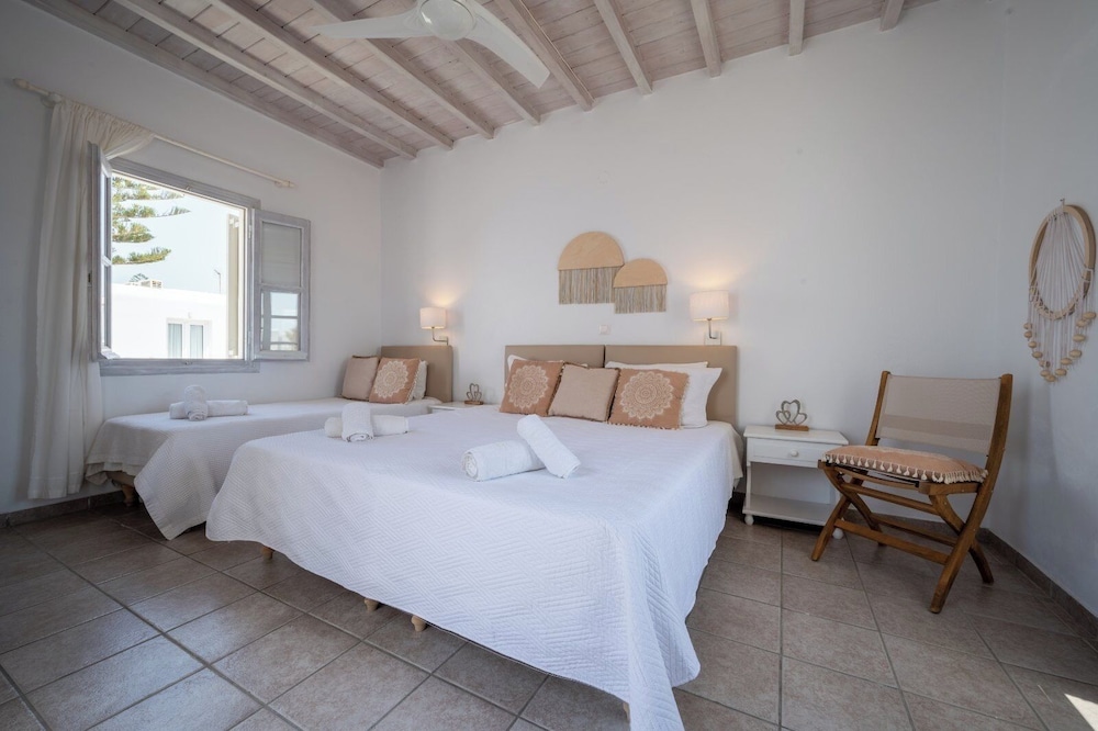 Triple Room, Balcony, Hill View