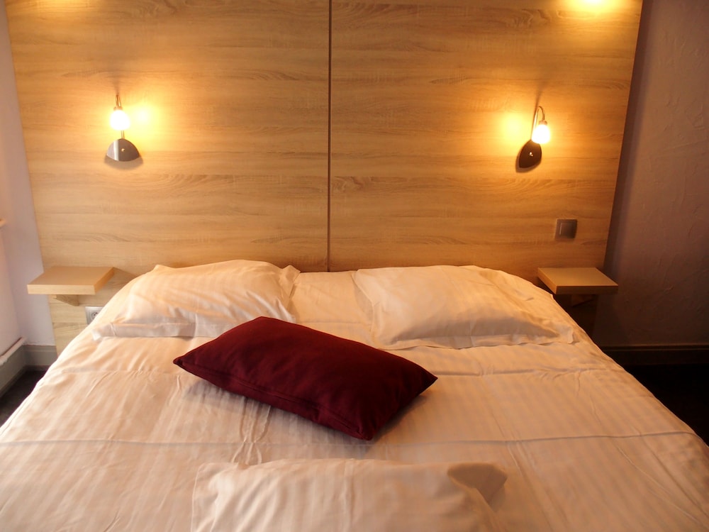 Standard Double Room - Photo 1