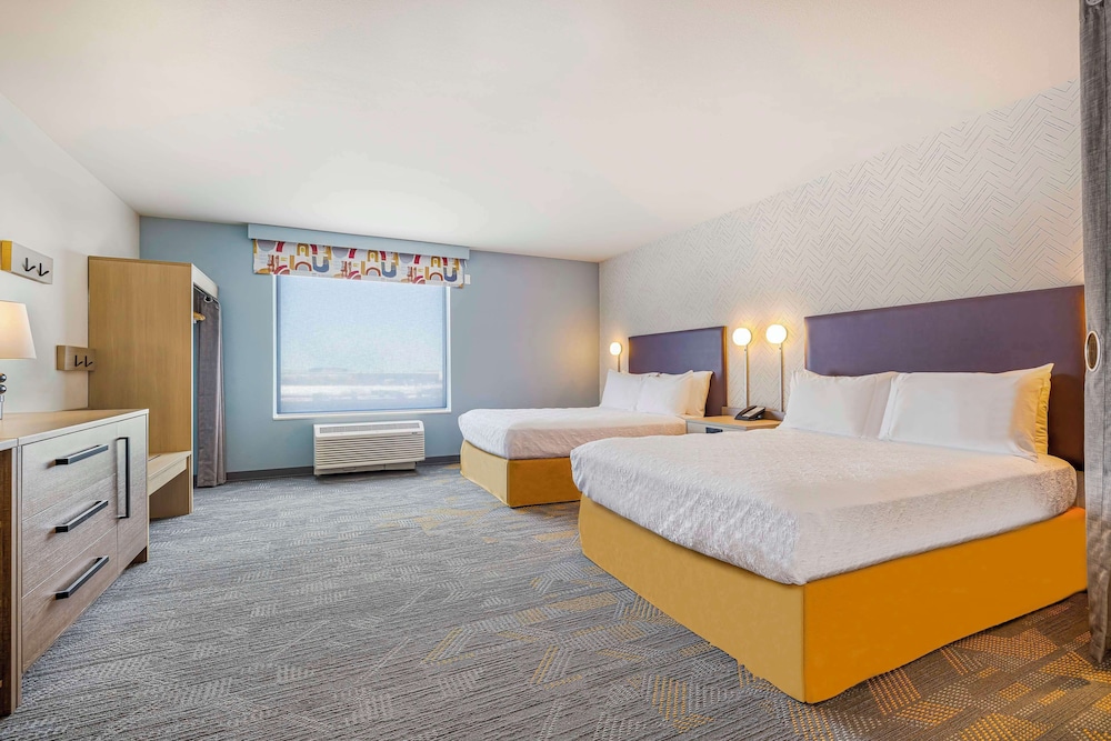 Studio, 2 Queen Beds, Accessible, Bathtub (Mobility & Hearing)