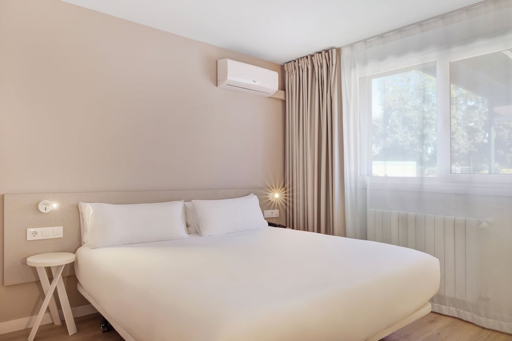 Double Room - Photo 3