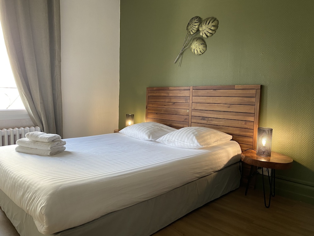 Double Room - Photo 2