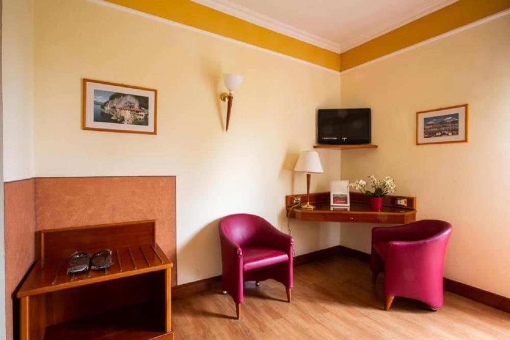 Classic Triple Room - Photo 3