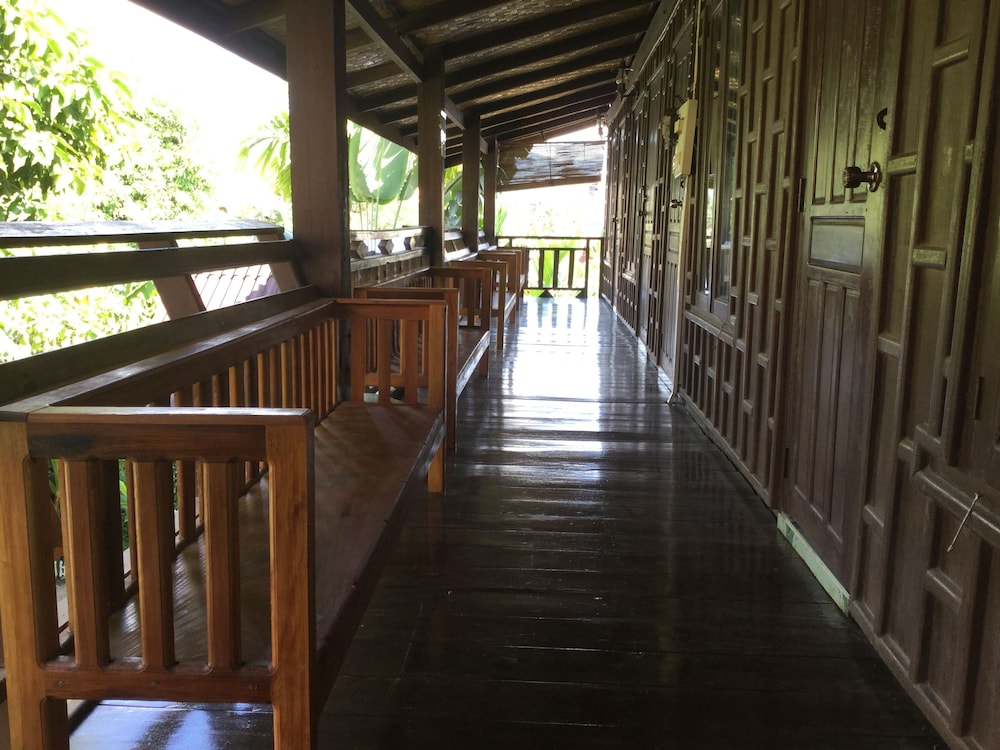 Standard Twin Room, Garden View (Air Conditioning) photo 2