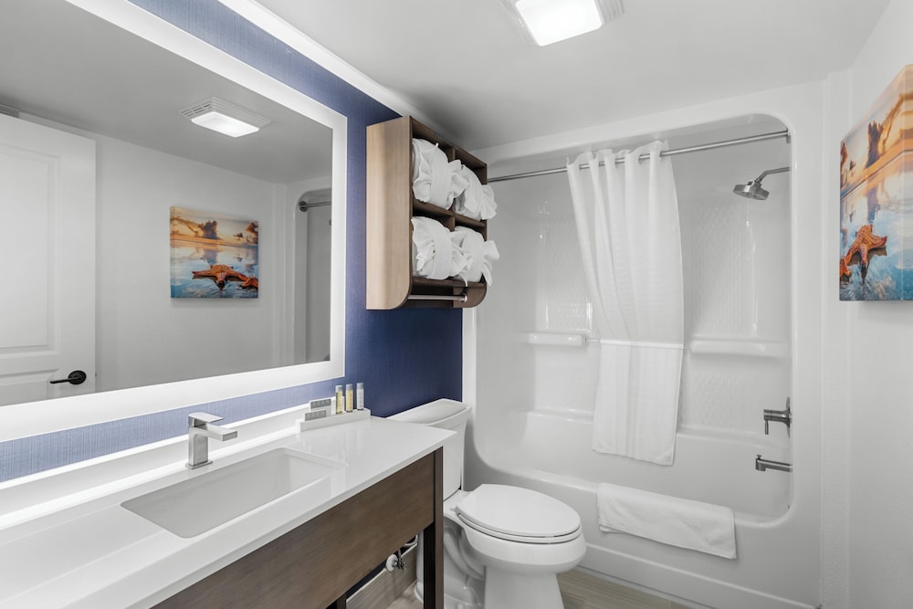 South Tower Angle Ocean View Deluxe Three Bedroom Condo - Photo 21