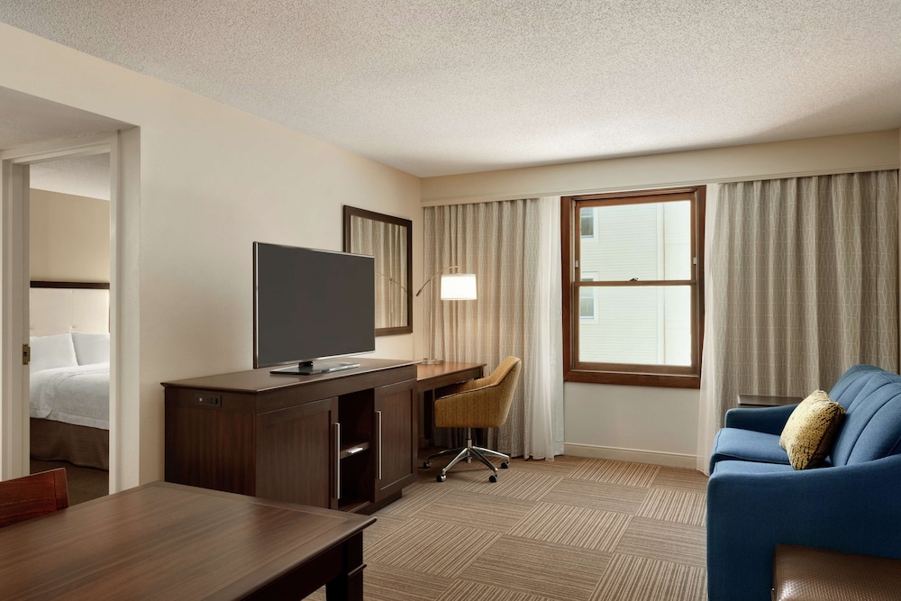 Suite, 1 King Bed, Non Smoking, Kitchen - Photo 2