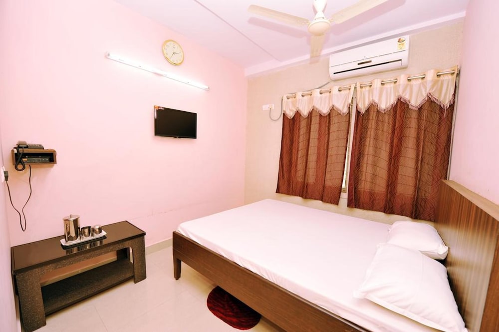 Economy Room - Photo 1