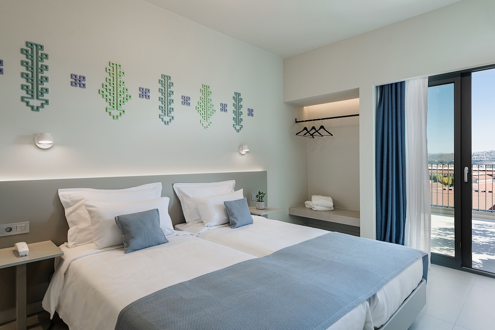Superior Double Room, Terrace, City View