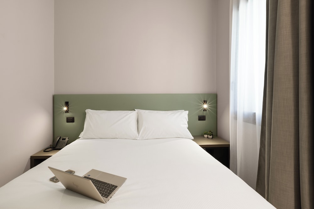 Room (Smart)