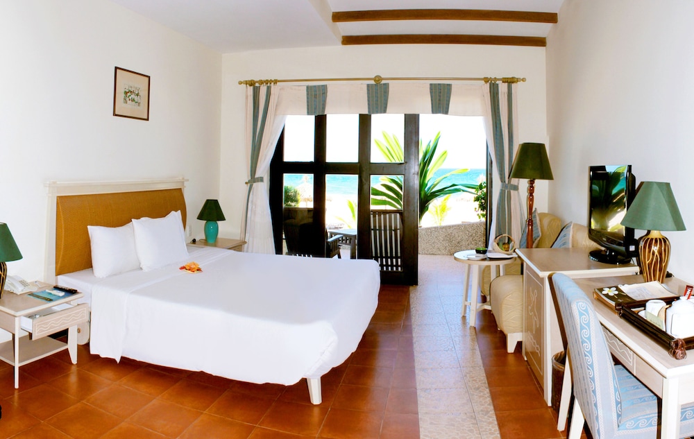 Bungalow Double Room with Terrace - Ocean View - Photo 1