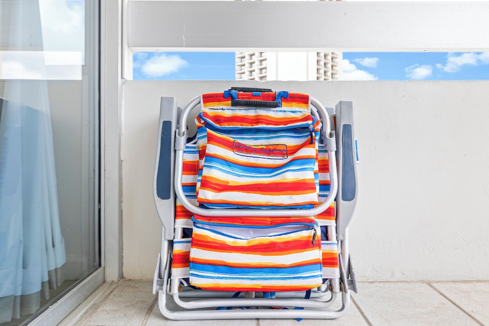 Pacific Monarch - 1 BR - Ocean & City Views: Romantic Suite, 1 Bedroom, Balcony, Ocean View (0103) photo