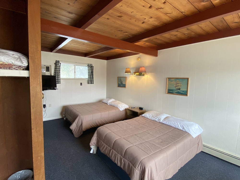 Classic Room, 2 Double Beds photo 1