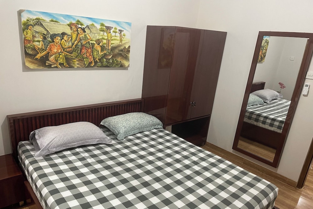 Chalet, 3 Bedrooms, Garden View photo 3