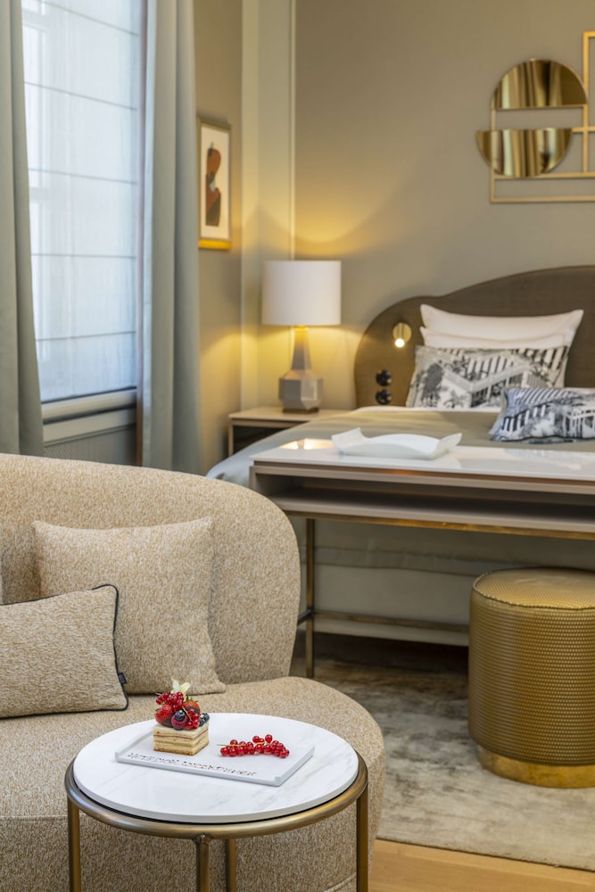 Room (Palais View) - Photo 9