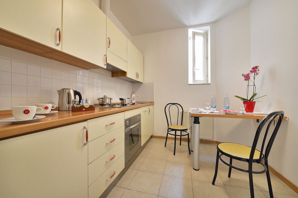 Standard Double Apartment thumbnail 6