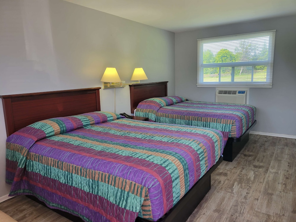 Deluxe Room, 2 Queen Beds, Non Smoking, Kitchenette photo 2