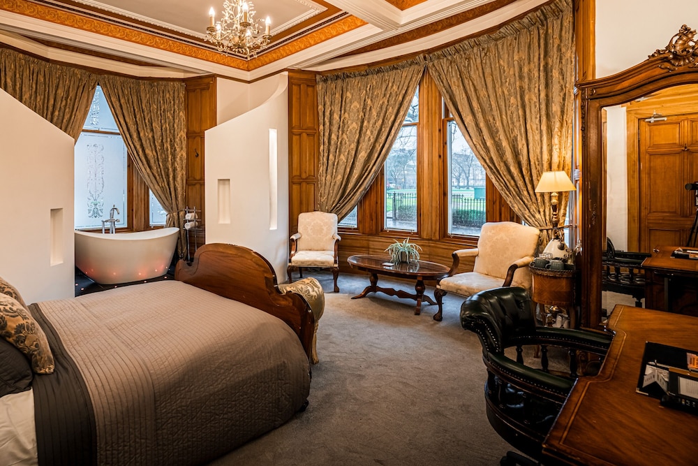 The Alamo Suite photo 3