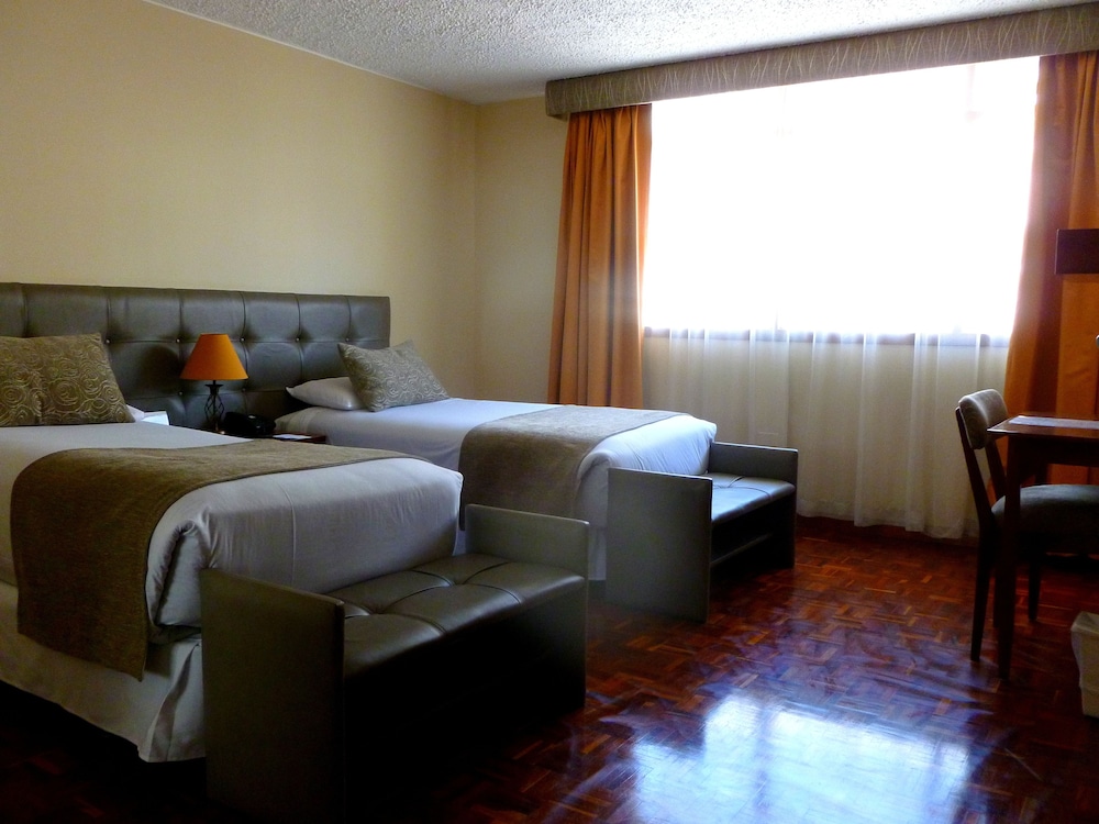 Hotel Embassy — photo 93