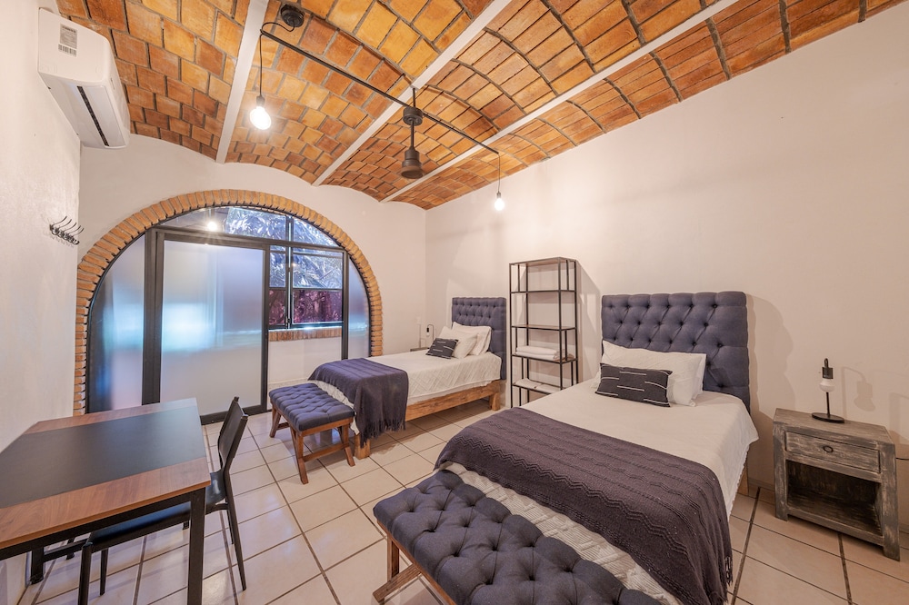 Superior Double Room, 2 Twin Beds, Garden View