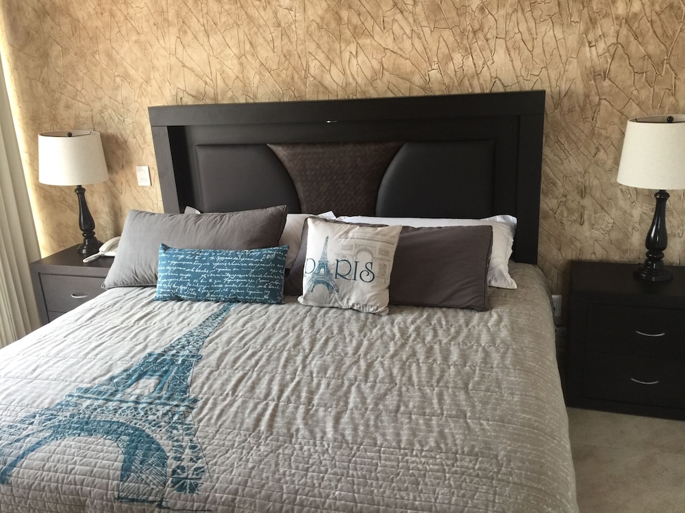 Premium Villa photo 3