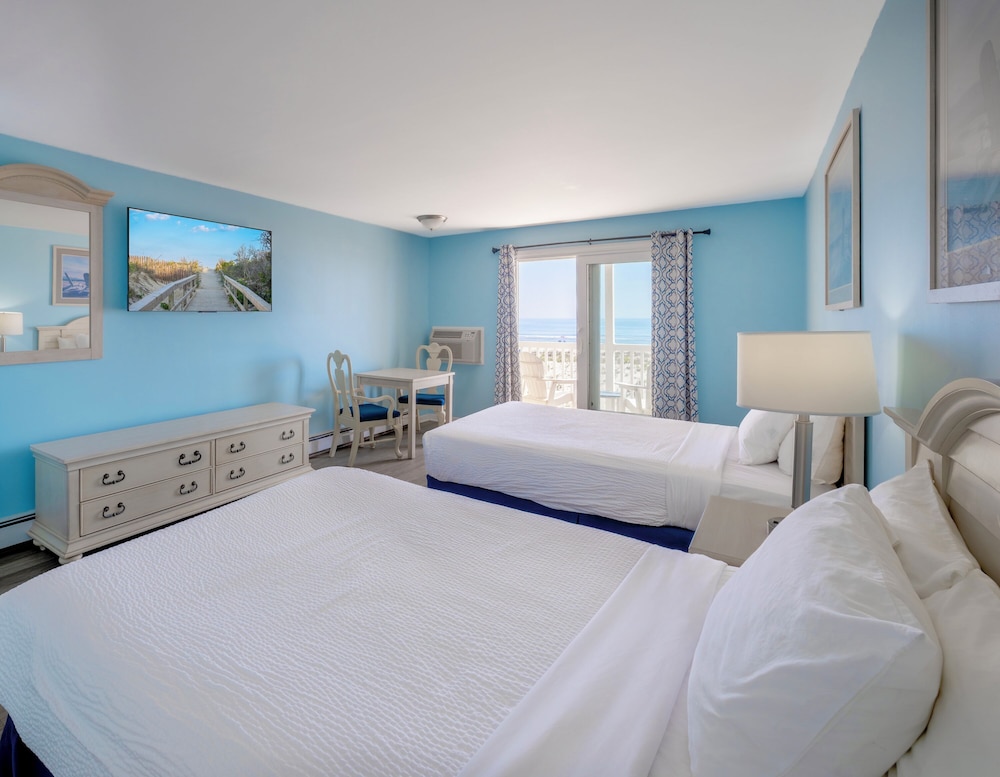 Panoramic Room, 2 Double Beds, Balcony, Oceanfront