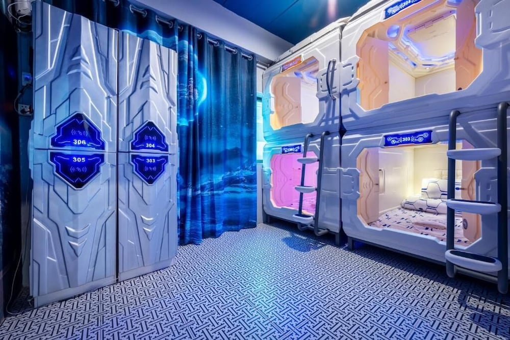 4 Bed - Capsule Mixed Dormitory