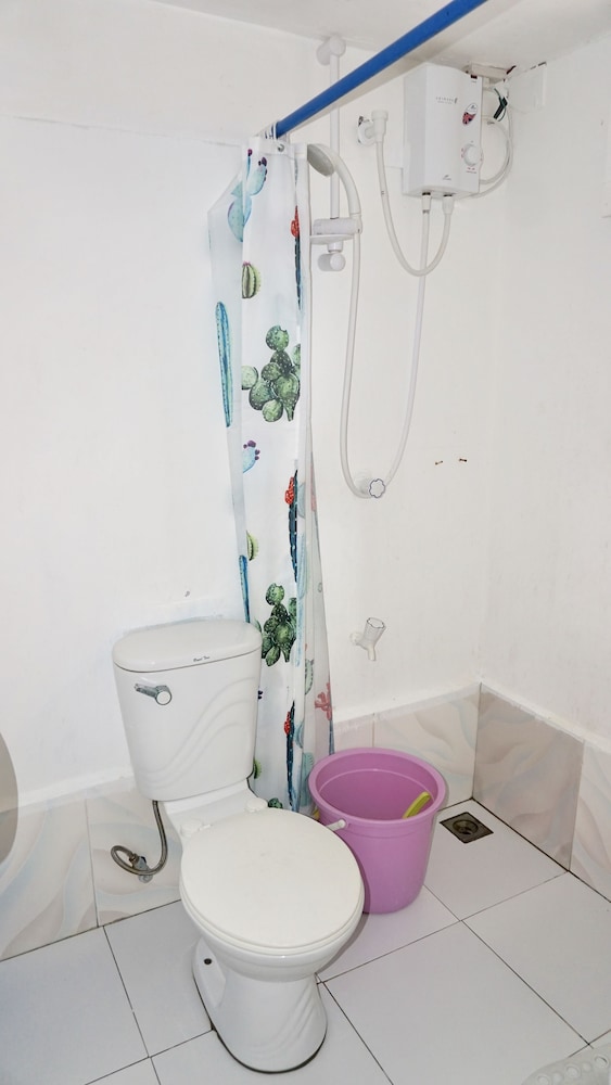 Semi-Deluxe Room - Photo 6