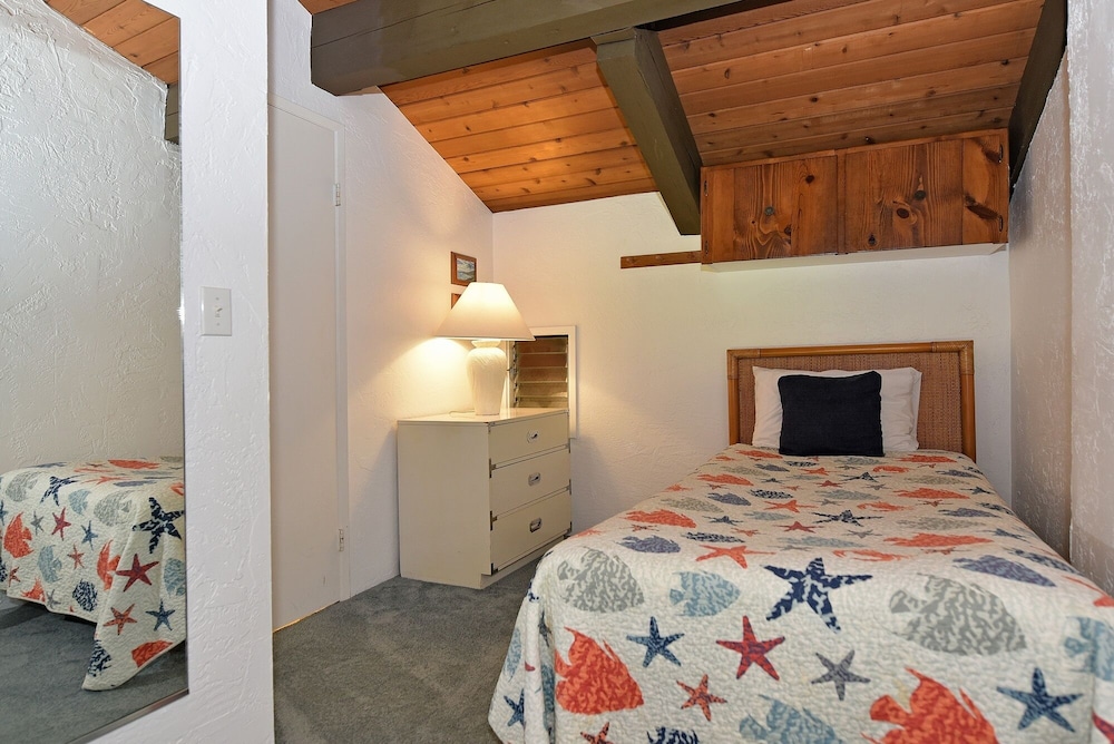 Condo, 3 Bedrooms photo 2