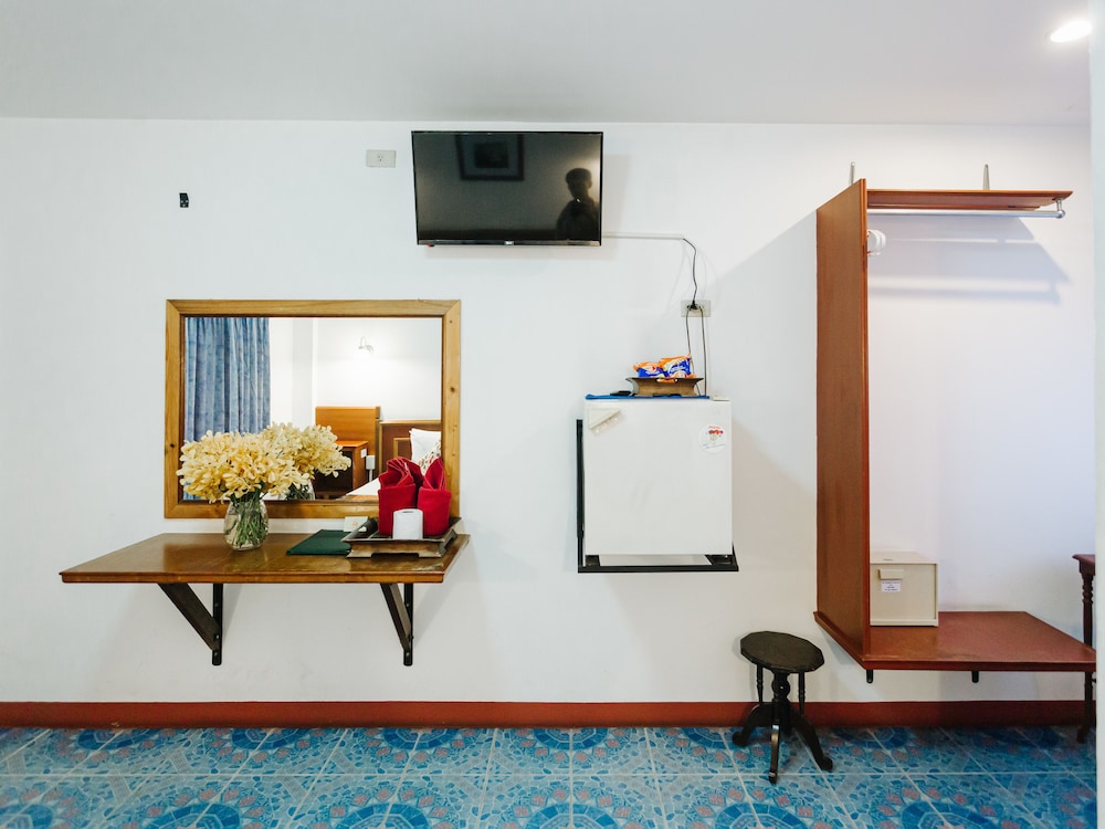 Small Room (no Balcony) - Photo 11