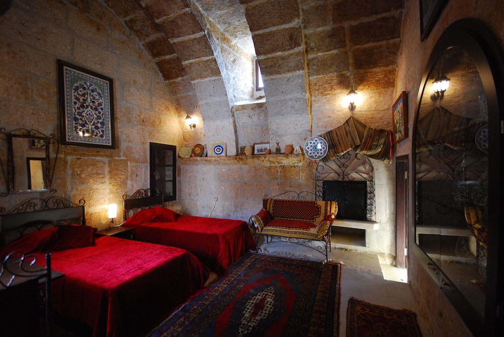 Traditional Triple Room photo 2