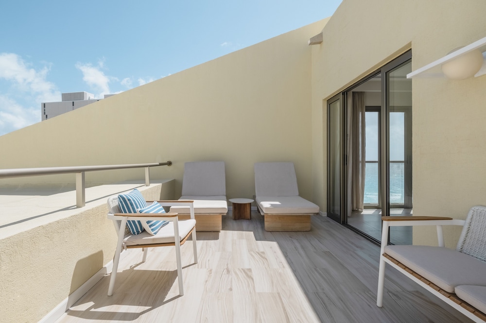 Standard Suite, Ocean View