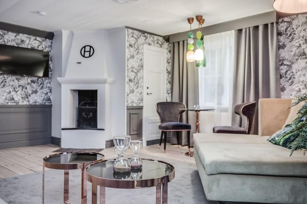 Deluxe Suite on Smedbacken (200m from Main Building) photo 2