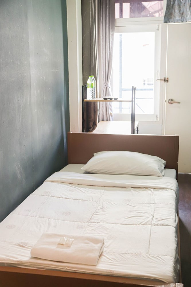 Standard Single Room, Non Smoking photo 3
