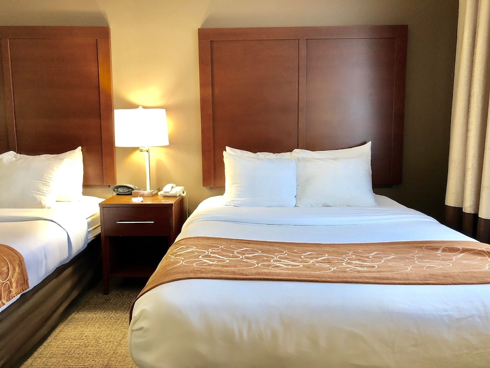 Room, 2 Queen Beds, Non Smoking - Photo 3