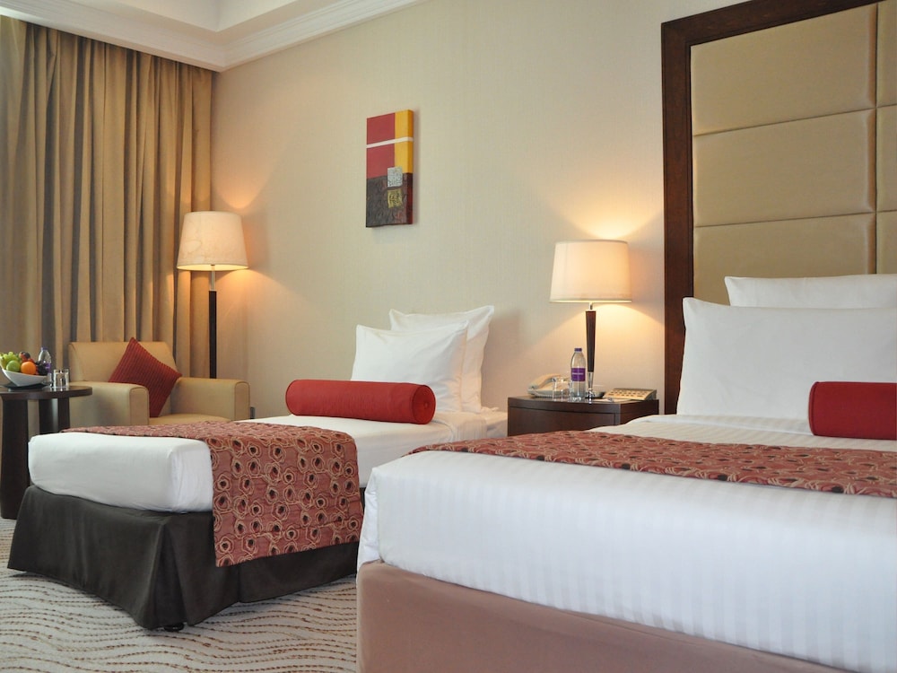 Superior Triple Room photo 3