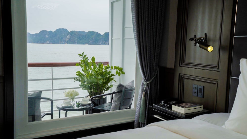 Grand Executive Cabin, Balcony (2 Days 1 Night) - Photo 12