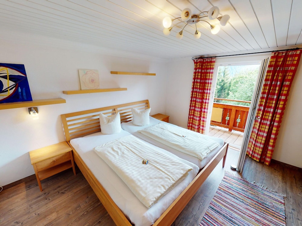 Comfort Apartment, 3 Bedrooms photo 2