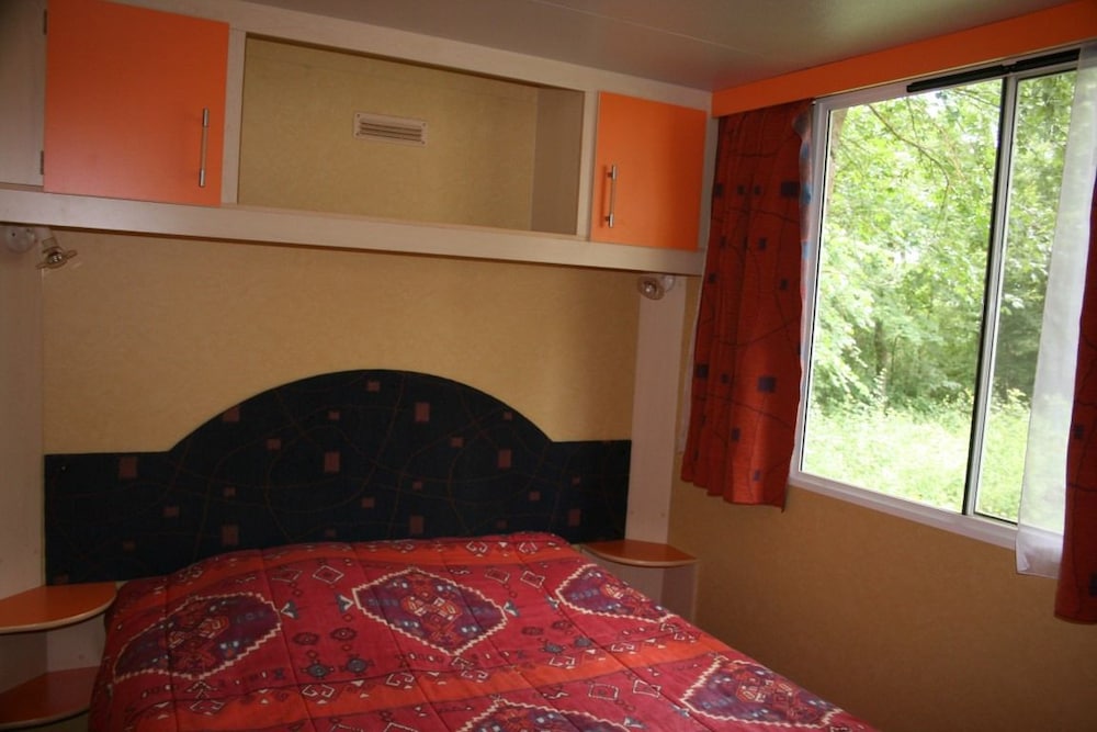 Mobile Home photo 1