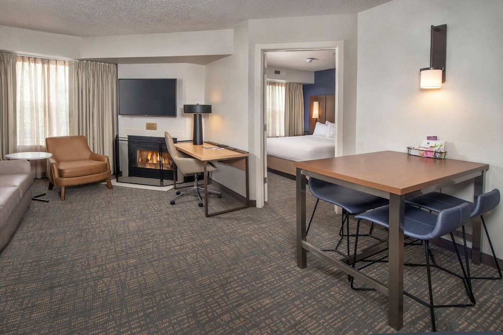 Superior Suite, Multiple Beds (Two Bedroom) - Photo 2