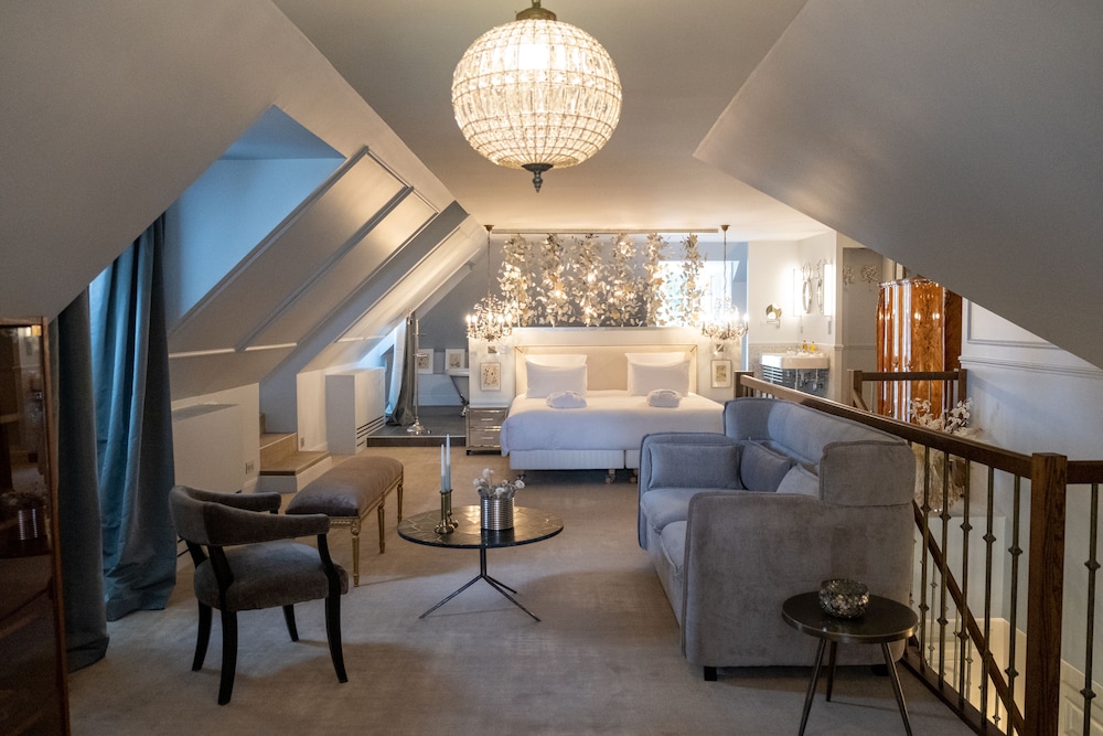 Deluxe Suite, 1 Double Bed with Sofa bed, Terrace (Duplex, 1 double bed, Terrace 25sqm) - Photo 2