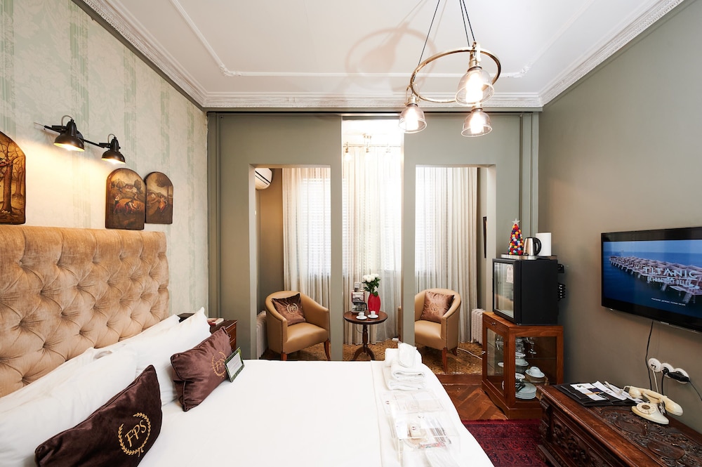 Basic Double Room photo 3