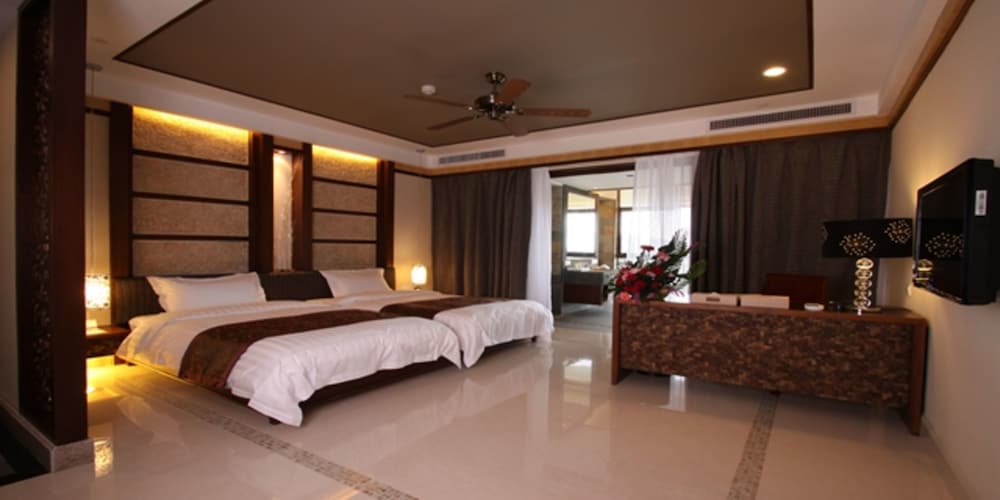 Elite Twin Room